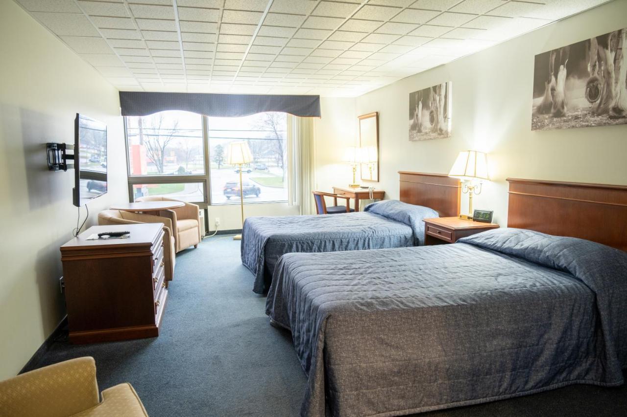 Hotel Motel Le Voyageur แซ็งต์-จอร์จส์ ภายนอก รูปภาพ