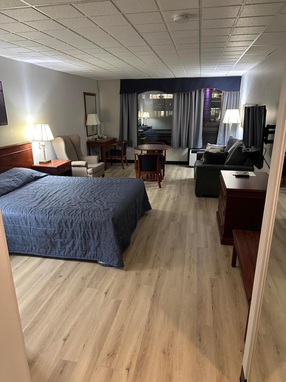 Hotel Motel Le Voyageur แซ็งต์-จอร์จส์ ภายนอก รูปภาพ
