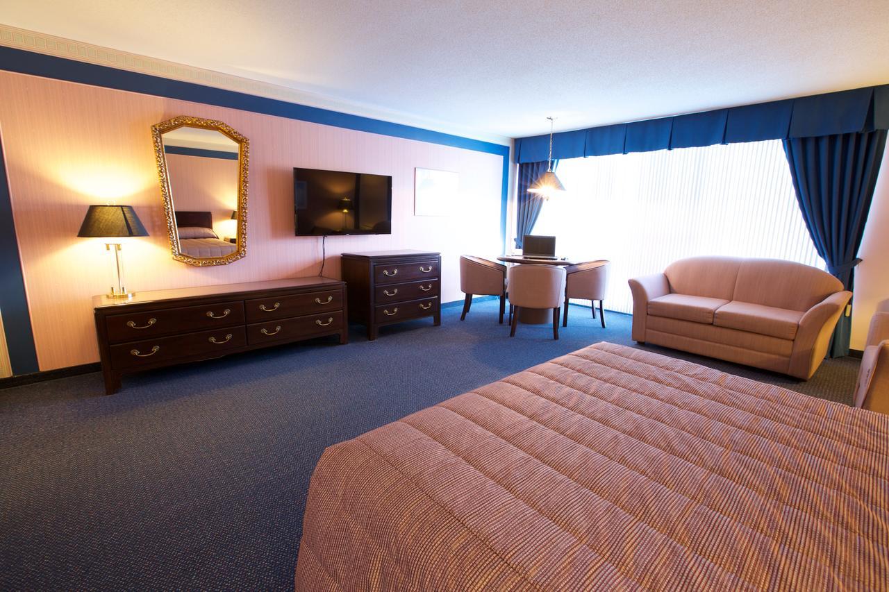 Hotel Motel Le Voyageur แซ็งต์-จอร์จส์ ภายนอก รูปภาพ