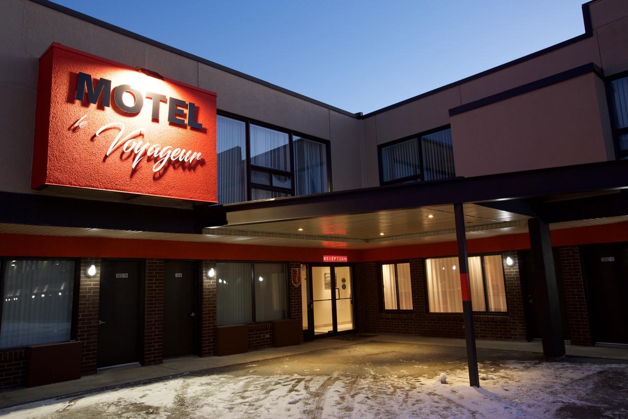 Hotel Motel Le Voyageur แซ็งต์-จอร์จส์ ภายนอก รูปภาพ